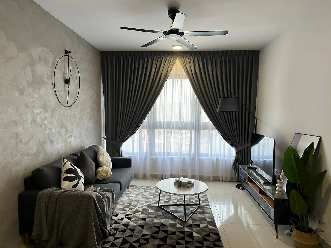 Best For Family Klcc Pavillion Sunway Velocity Mrt Apartment Kuala Lumpur